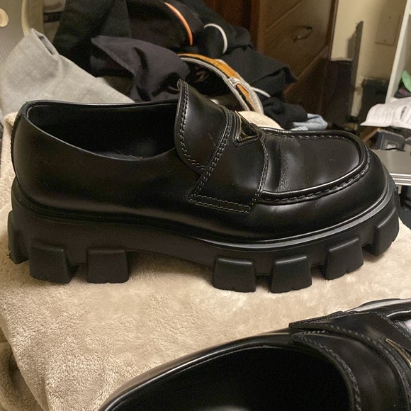 very clean other than that only creases visible on the pictures message for info - Picture 5 of 7